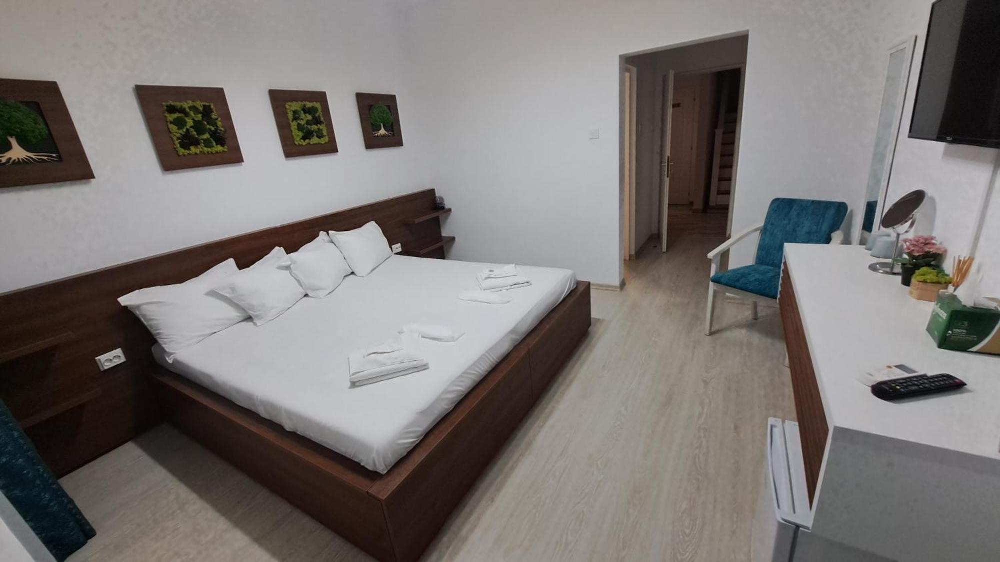 Pensiunea Prigoria Hotel มูรีกีโอล ภายนอก รูปภาพ
